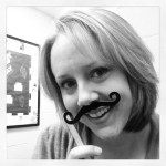 I “Mustache” You a Question: An Answering and Formulating Questions Game